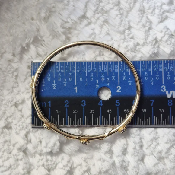 Vintage 14k Yellow Gold Sapphire Diamond Floral Bangle Bracelet - Picture 8 of 11